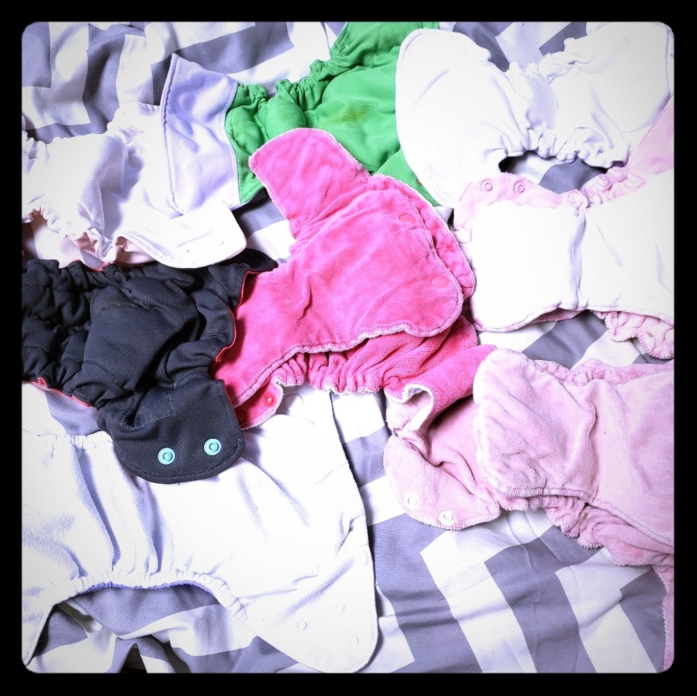 8 newborn cloth diapers